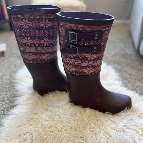 Ugg | Dark Mauve Patterned Rainboots - Picture 11 of 11